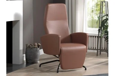 Sillón ZenSo E-move con un mecanismo para sector sanitario eléctrico | Armisen Care