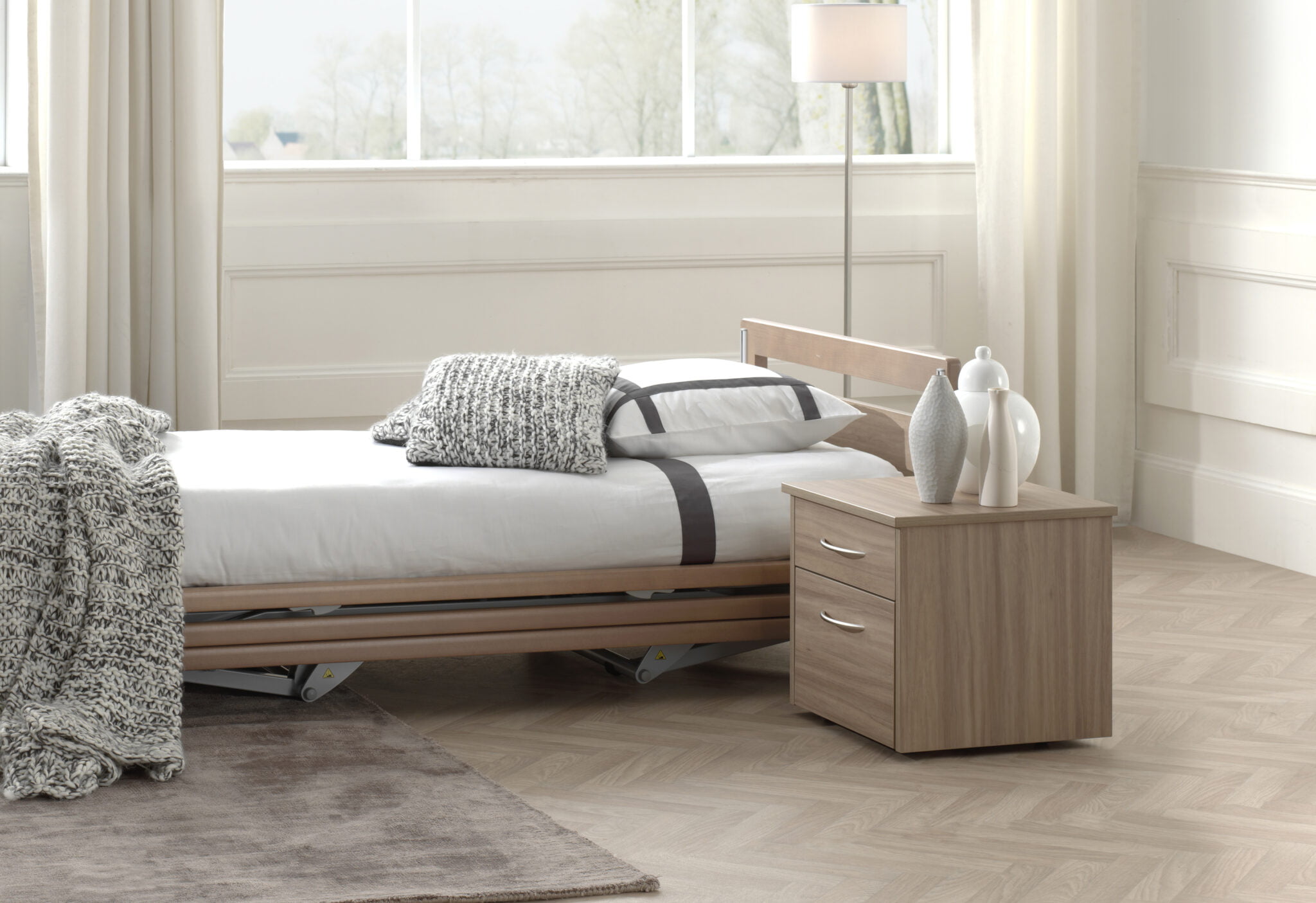cama con mesilla